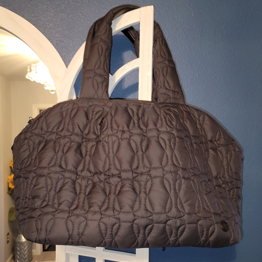 Lululemon Quilted Embrace Tote Bag 20L Black Women's Bag